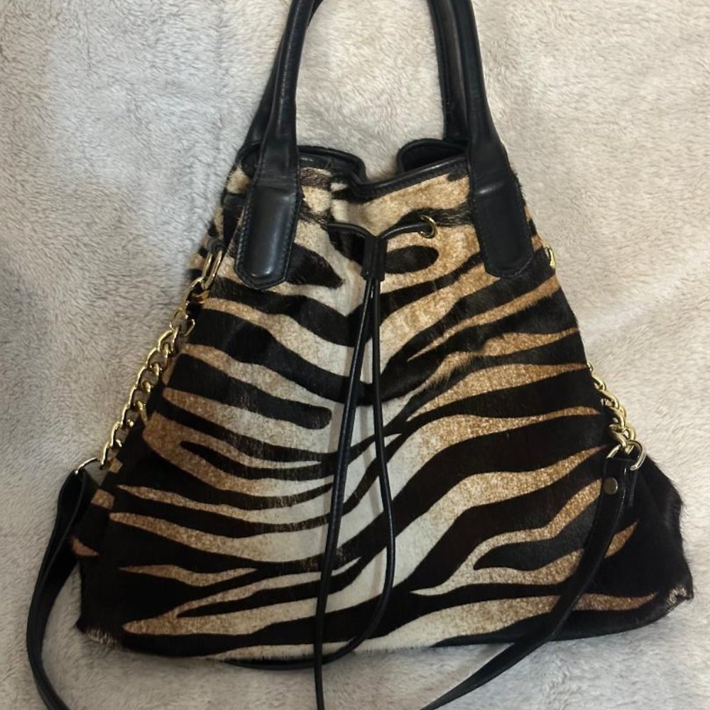 Cavalcanti Leather Handbag